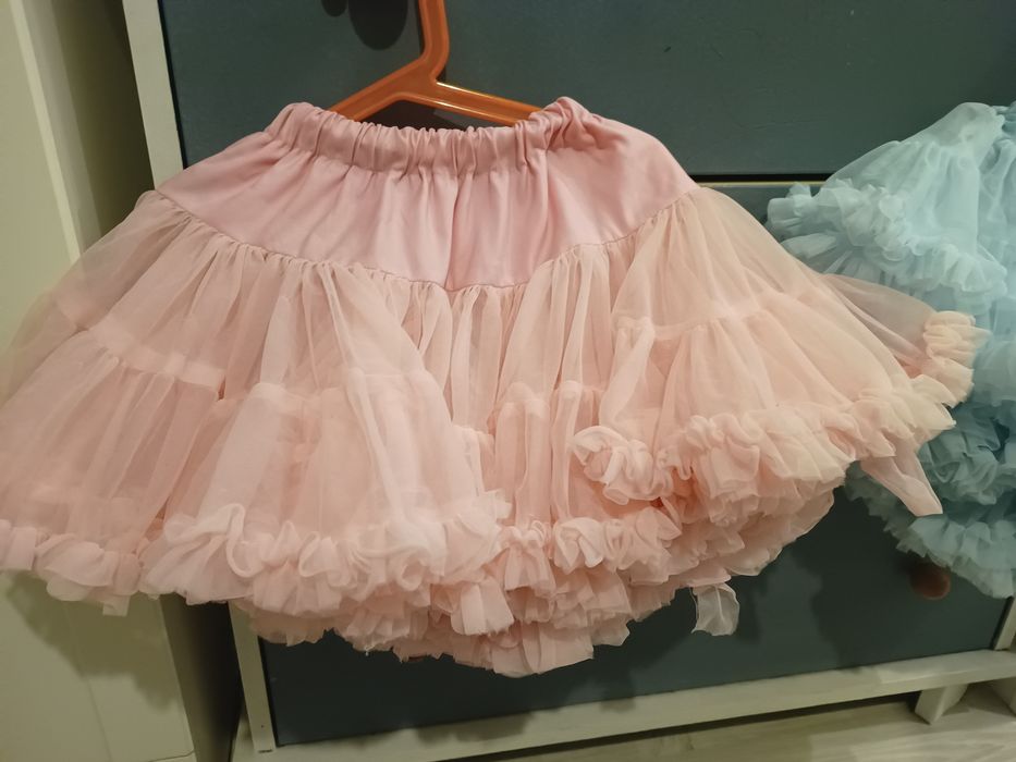 Sprzedam spódniczka tutu puszysta