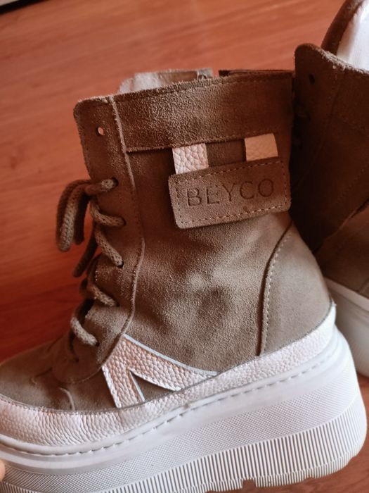 Sneakersy damskie na platformie Beyco (NOWE)