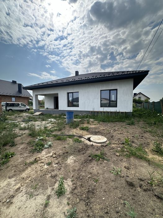 Продам  будинок в с Боголюби