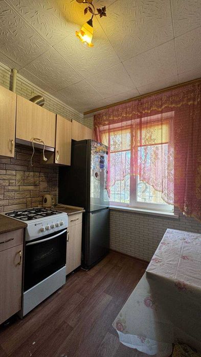 Продам 2-х комнатную квартиру в Лесках (ул.Киевская)