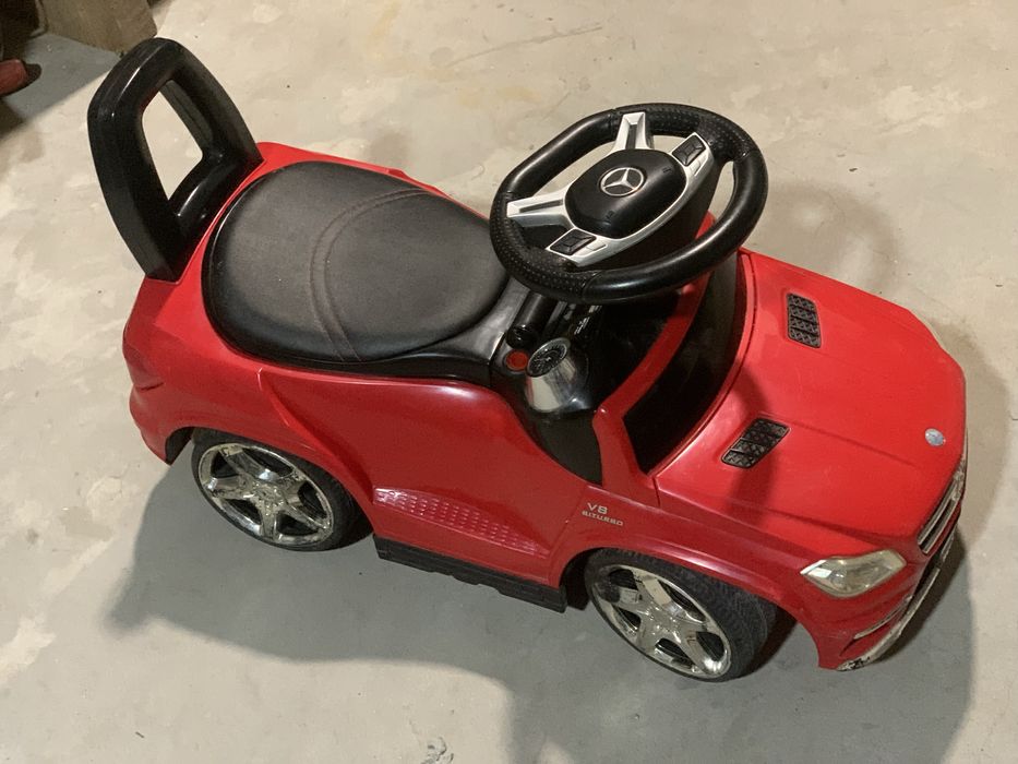 Машинка детская с толкателем