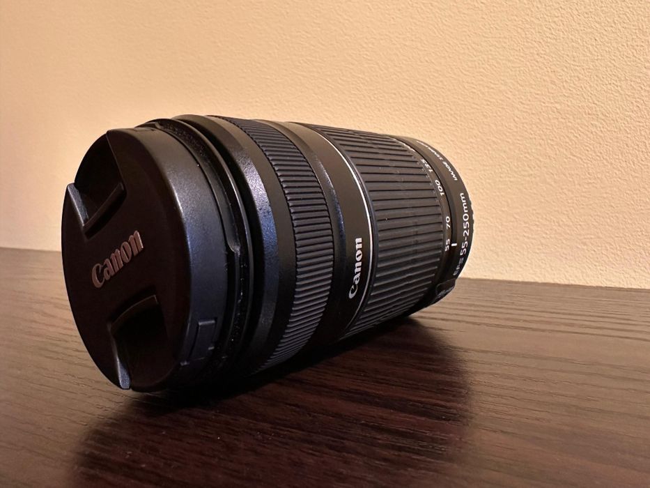 Canon EF-S 55–250mm f/4–5.6 IS II