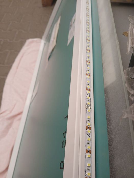 Lustro LED Artforma