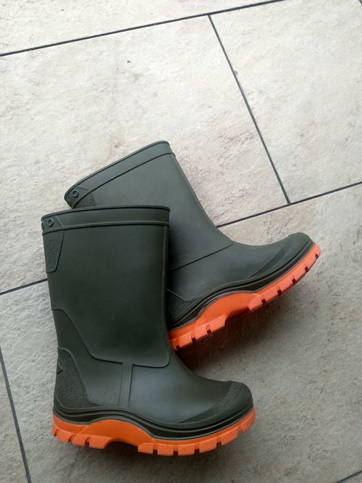 Резиновые сапоги