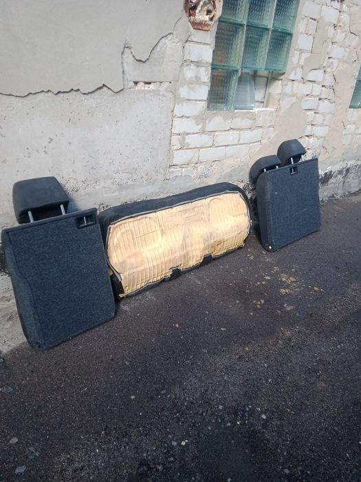 Продам комплект сидений
