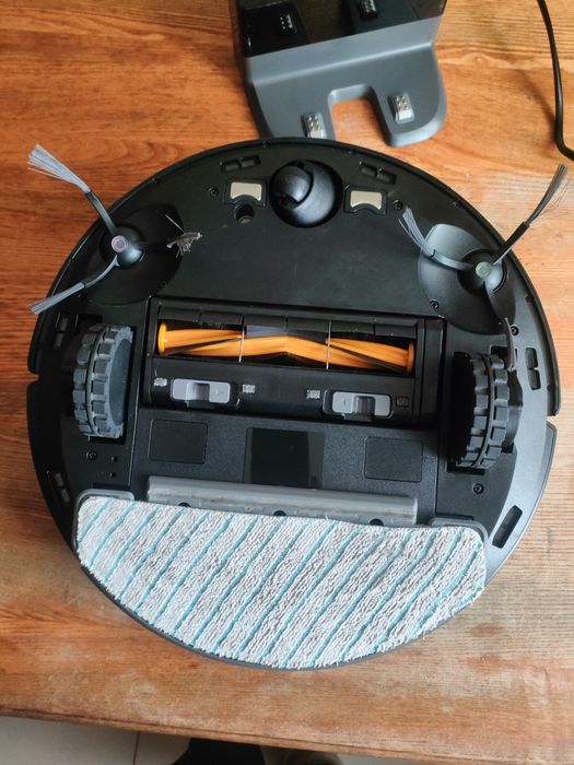 Робот-пылесос моющий Ecovacs DEEBOT OZMO N8