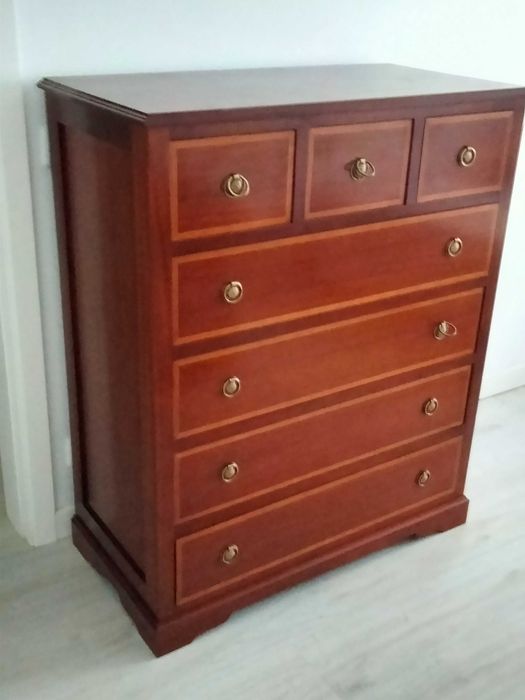 Comoda de quarto + 2 mesas de cabeceira