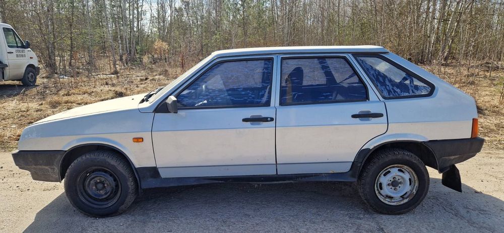 Ваз 2109 продам 1.5