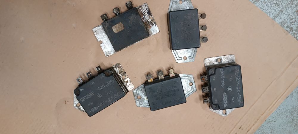 Fiat 126p regulator napięcia elektroniczny do prądnicy