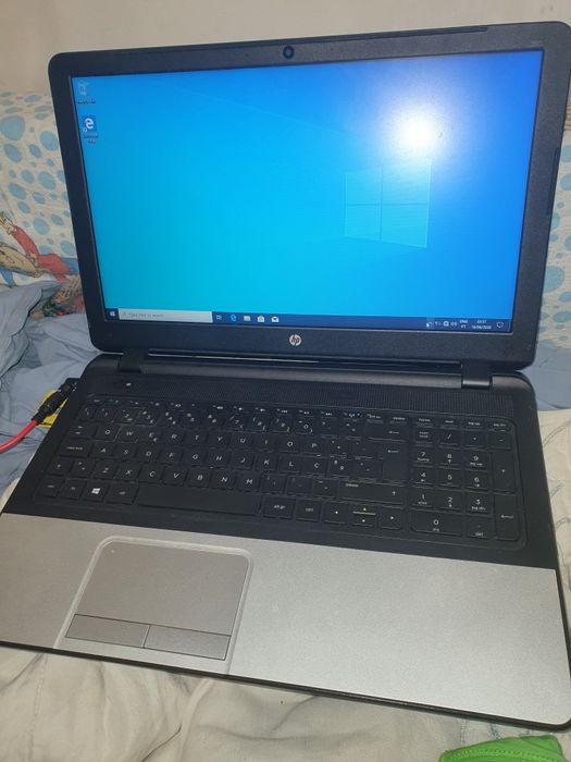 Portátil HP com carregador