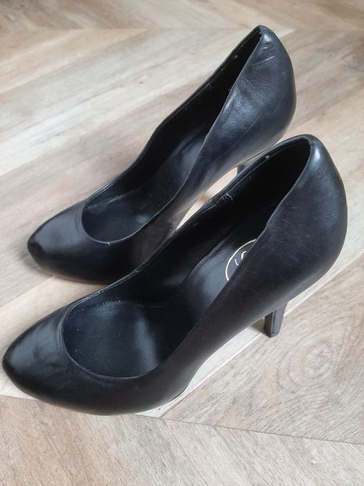 Sapato ASH  confortáveis