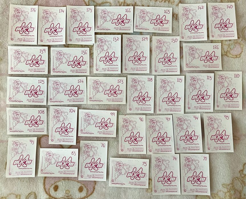 Наліпки паніні до альбому Піксі Вінкс 2008 року Pixie Winx panini