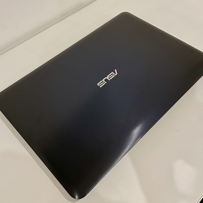 ASUS Laptop in excellent condition64550911158529122