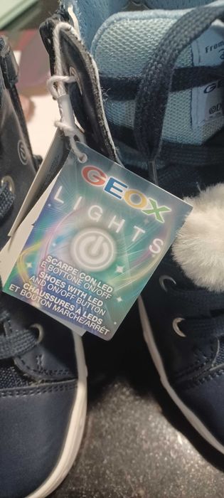 Sapatilhas de menina Geox tamanho 32