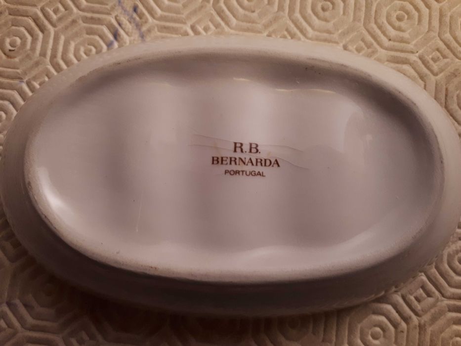 Pequena saboneteira antiga - Raúl da Bernarda