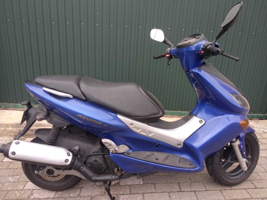 Yamaha Maxster 125cc (2001) – Impecável de Garagem