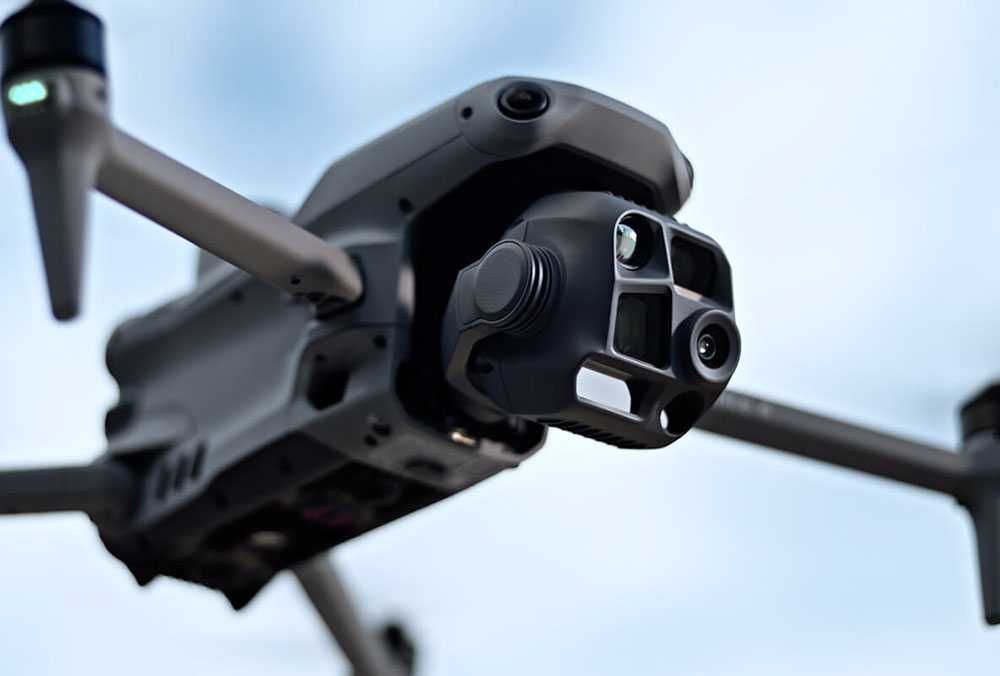 CP.EN.00000573 Квадрокоптер DJI Matrice 4E. Професійний картографічний дрон з камери 4/3 CMOS та лазерним далекоміром