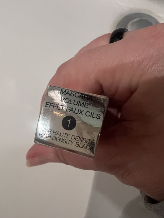 Ysl volum effect czarna