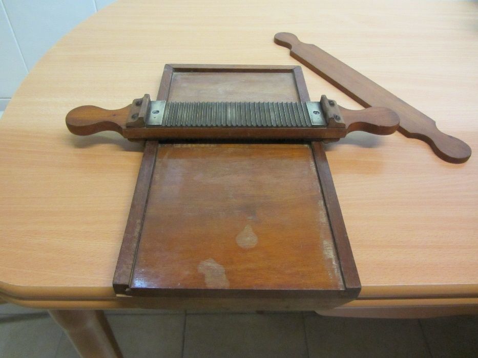 Antigo instrumento de Farmácia Meados Se. XIX