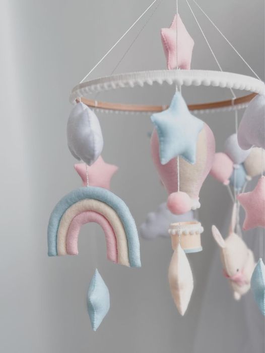 Дитячий мобіль в ідеальному стані