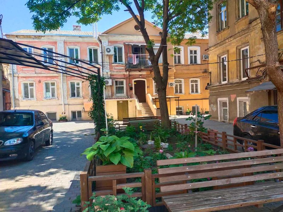 Продам 3 ком. квартиру в центре Нежинская/Дворянская