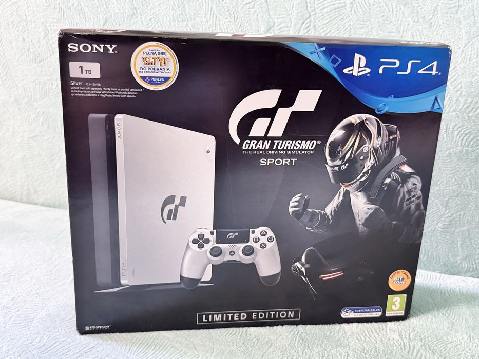 PlayStation 4 Slim 1TB Gran Turismo Limited Edition — як нова