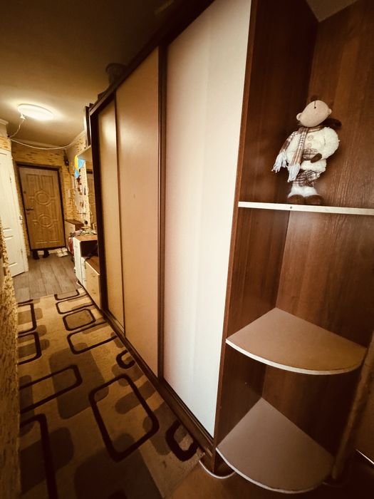 Продам трьох кімнатну з ремонтом у м.Новий Розділ.