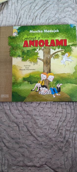 Zeszyt z aniołami Monika Madejek