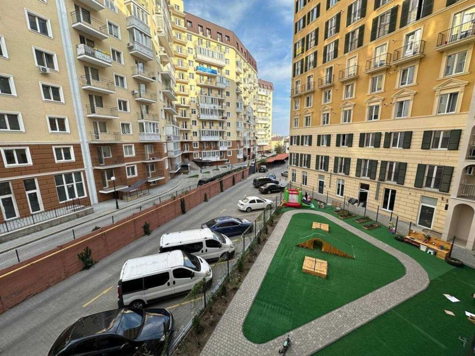 ТОП! ЖК Виа Рома! Королева/Инглези! 1-комн на 3 этаже!