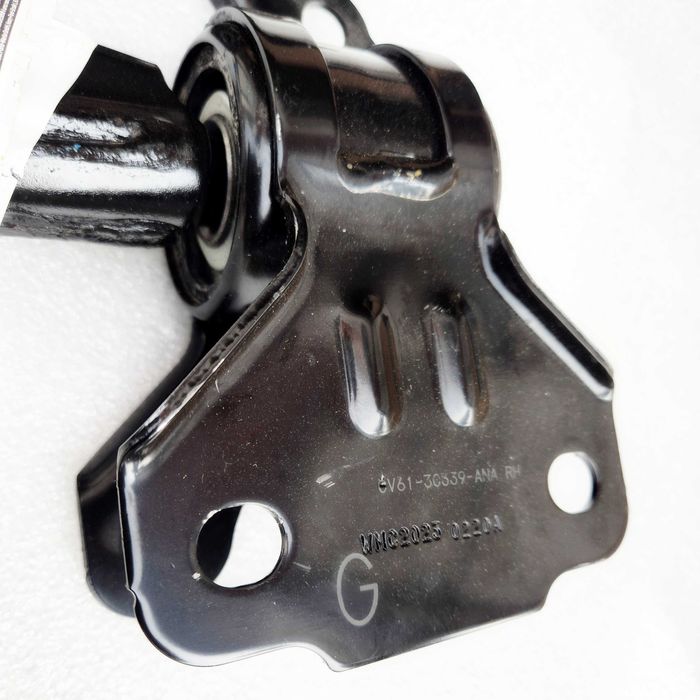 Lincoln MKC рычаг левый правый  EJ7Z3079A MCF2306 ричаг