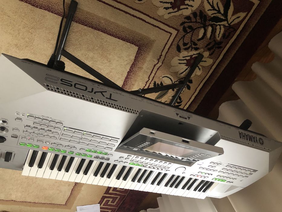 Синтезатор Yamaha Tyros 2.