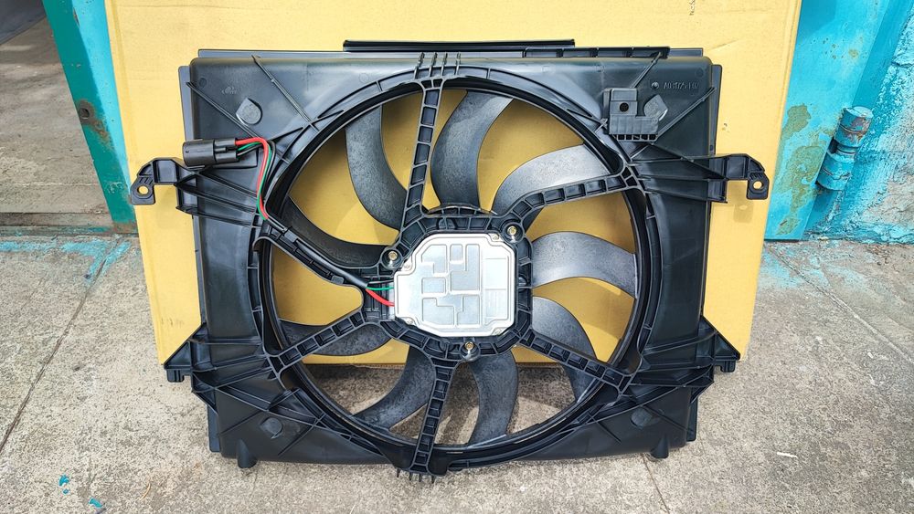 Дифузор з вентилятором на RAM 19 20 21 22 5.7 Hemi панель радіаторів