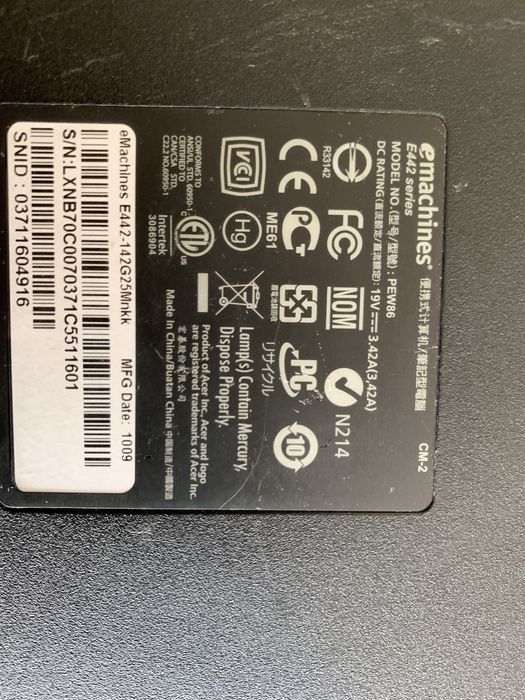 Продам по запчастинах ноутбук Acer e-machines e442