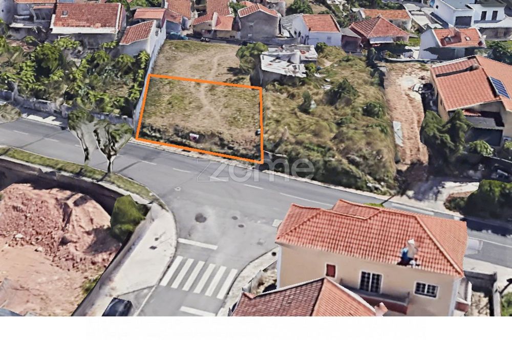 Terreno p/ construção c/ 306m2 - Bairro Casal da Perdigueira — Pontinha E Famões, Lisboa