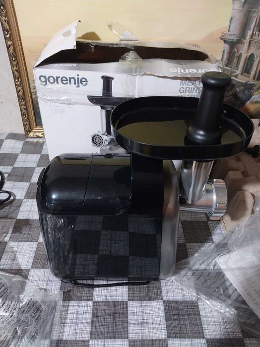 мясорубка Gorenje новая