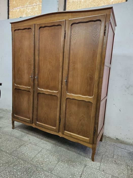 Szafa Ludwikowska z Francji /