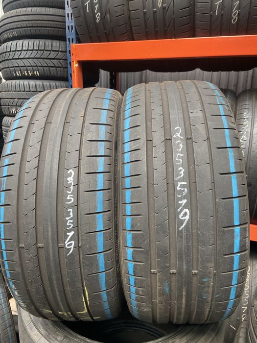 Pneus 235 / 35 R 19 Pirell