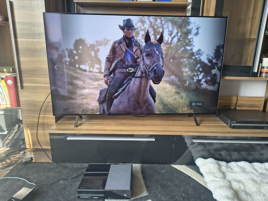 Xbox one z padem i zasilaczem gotowe do grania