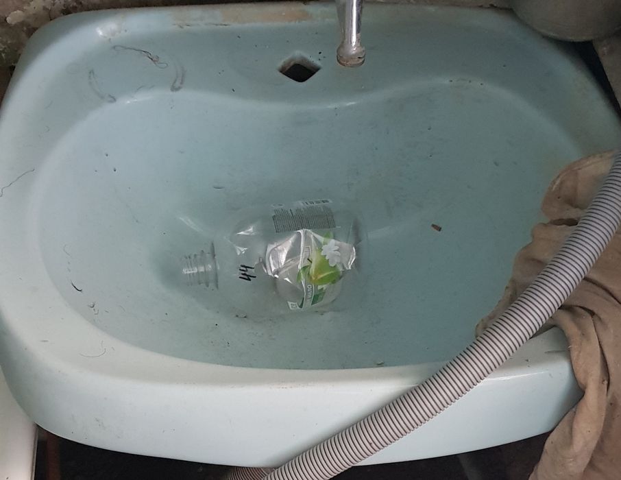 Умывальник в ванную