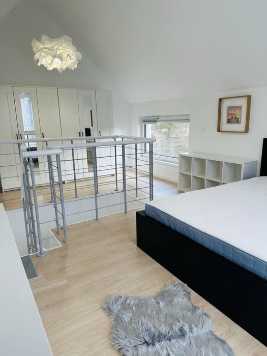 Nowe dwupoziomowe mieszkanie   z patio i ogrodem