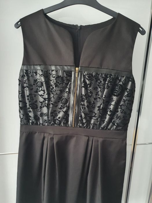 Czarna koronkowa sukienka XL 42