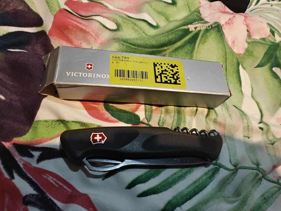 Scyzoryk Victorinox Ranger Grip 61 zielony 0.9553.mc4