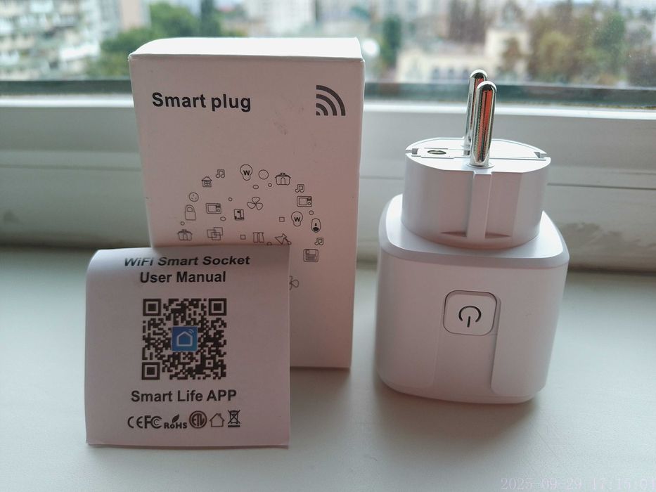 Wi-fi розетка для умного дома tuya smart life