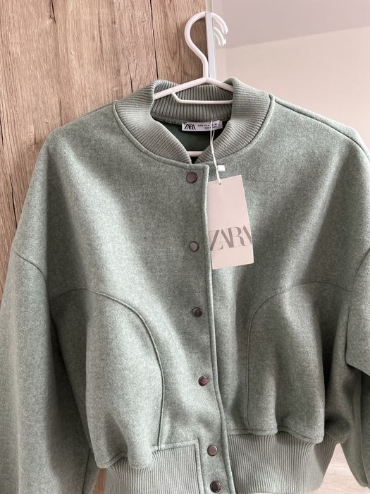 Новий Бомбер ZARA