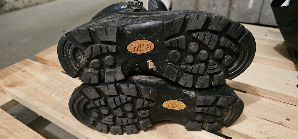 McKINLEY buty męskie trekkingowe rozmiar 38 wkładka 24cm używane