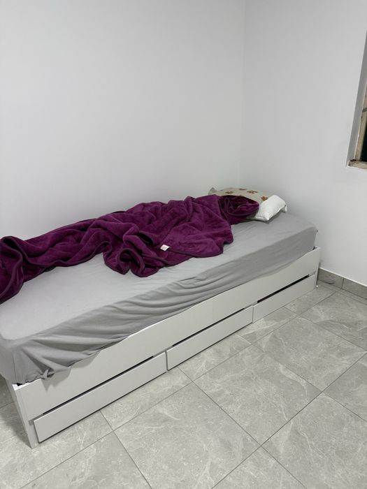Cama com colchao