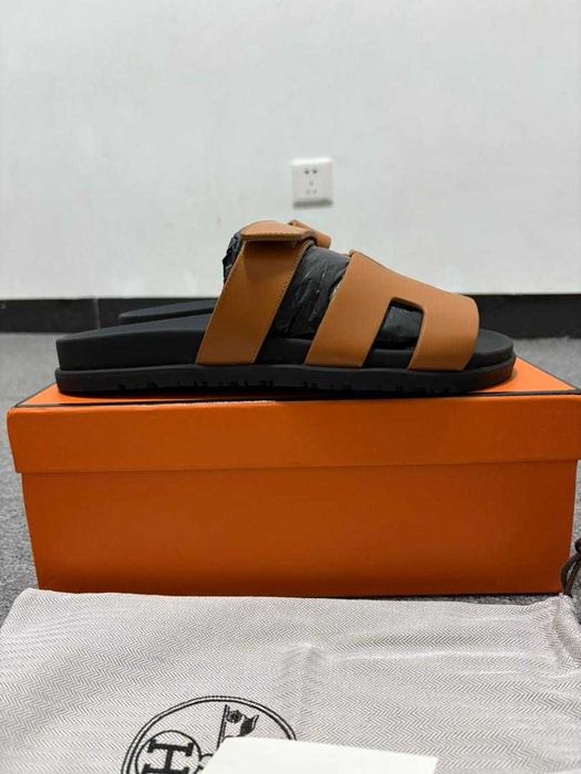 klapki Hermes roz.44
