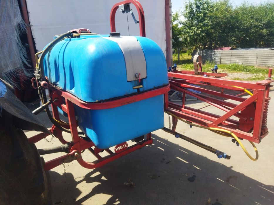 Оприскувач на 800 літрів 14 метрів захват