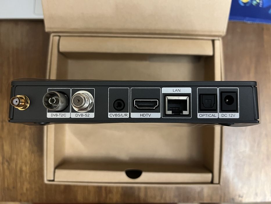 Mecool K6 Android UHD DVB-S2/T2/C Smart TV приставка