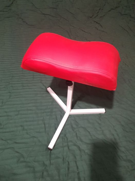 Підставка тринога для педикюру